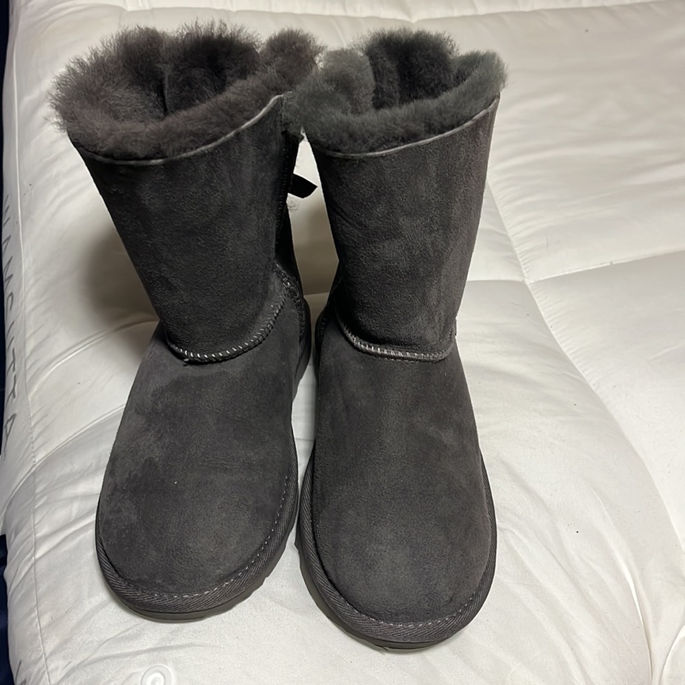 Storm Gray - image 3